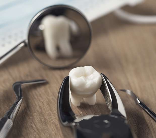 Peoria When Is a Tooth Extraction Necessary